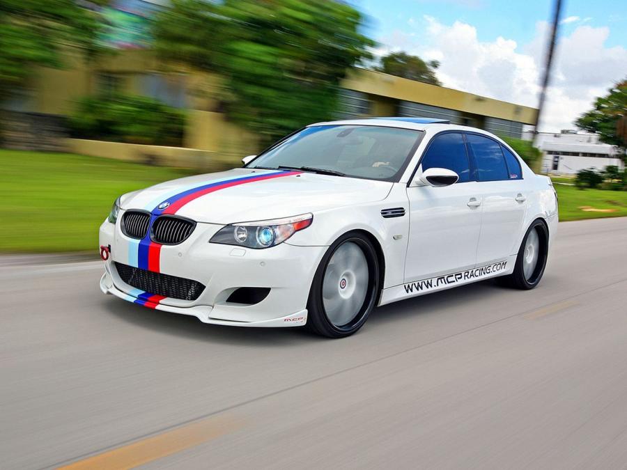  BMW M5 Sedan by MCP Racing 2010 года  (фото 1 из 13)
